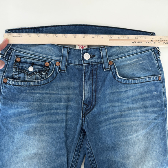 True Religion Jeans Men 34x33 Boot Cut Y2K Embroidered Stitch Flap Pocket USA Ma - Picture 8 of 9